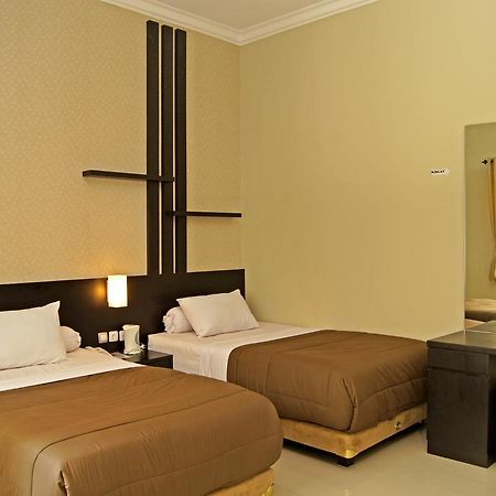 The Winner Premier Hotel Pemalang Εξωτερικό φωτογραφία
