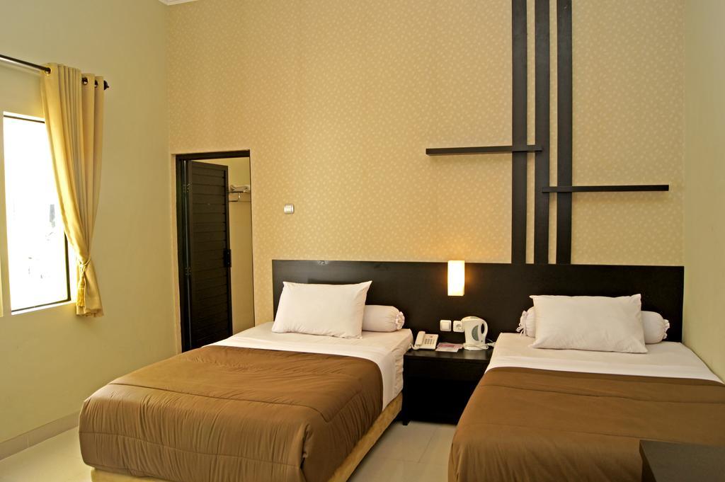 The Winner Premier Hotel Pemalang Εξωτερικό φωτογραφία