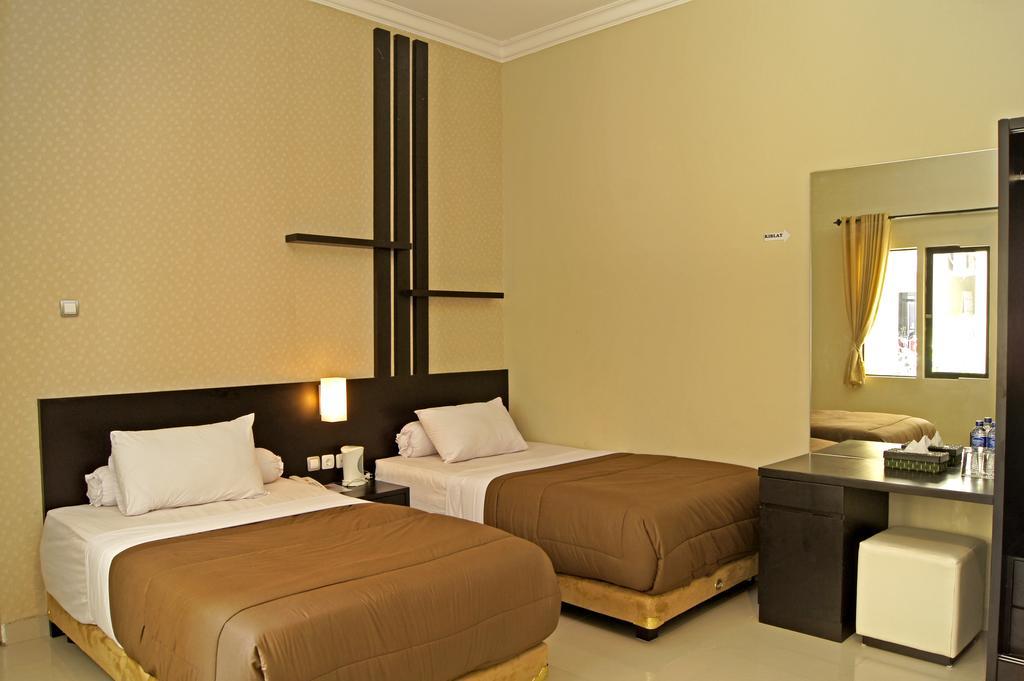 The Winner Premier Hotel Pemalang Εξωτερικό φωτογραφία