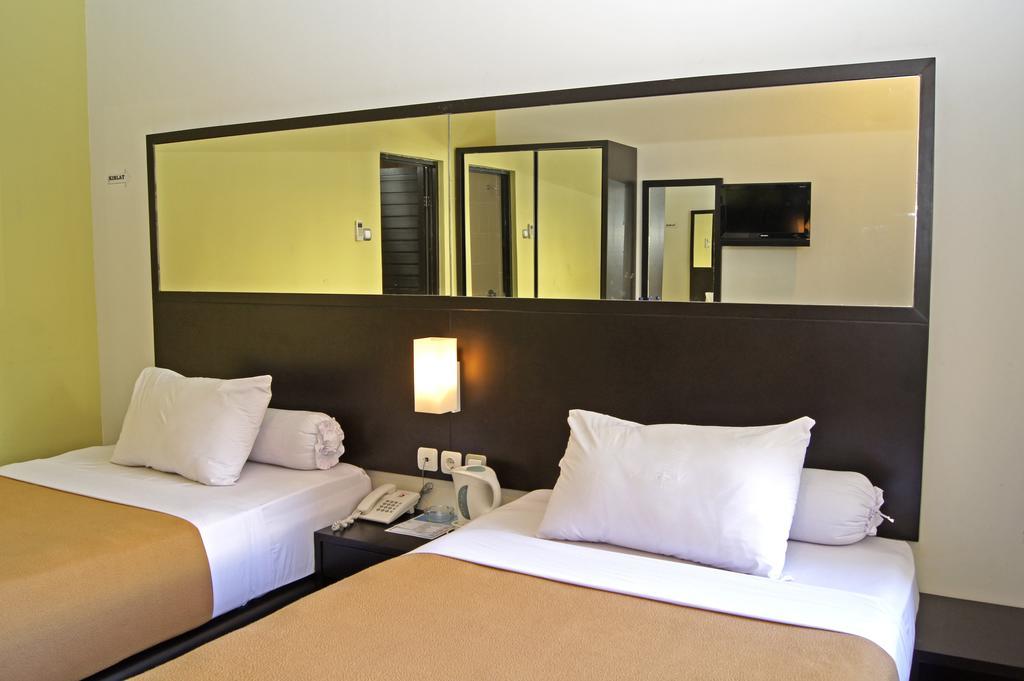 The Winner Premier Hotel Pemalang Δωμάτιο φωτογραφία