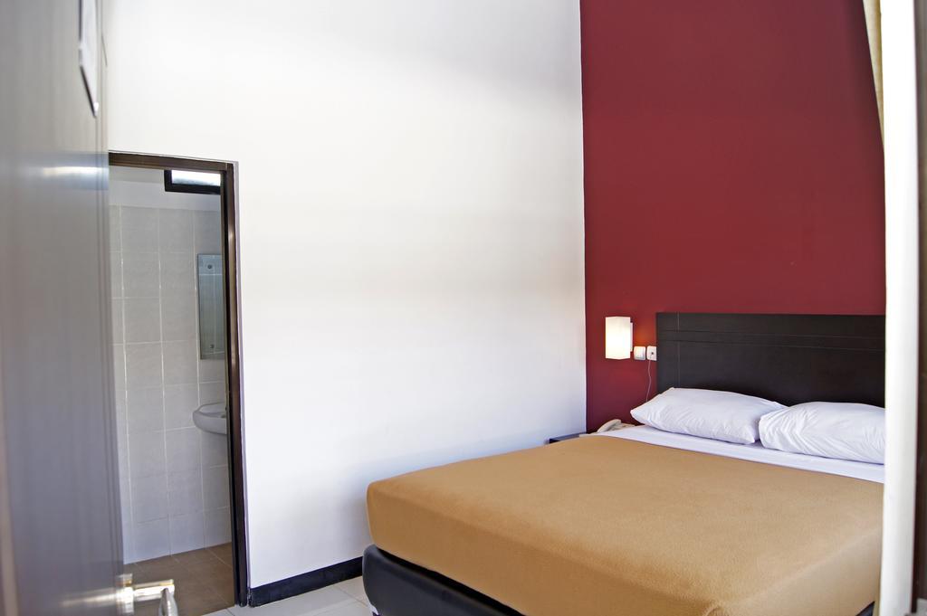 The Winner Premier Hotel Pemalang Δωμάτιο φωτογραφία