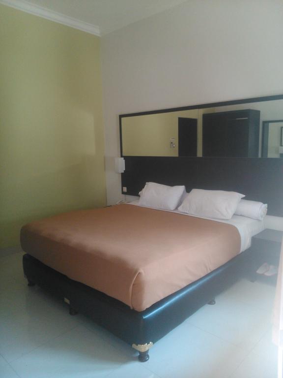 The Winner Premier Hotel Pemalang Δωμάτιο φωτογραφία