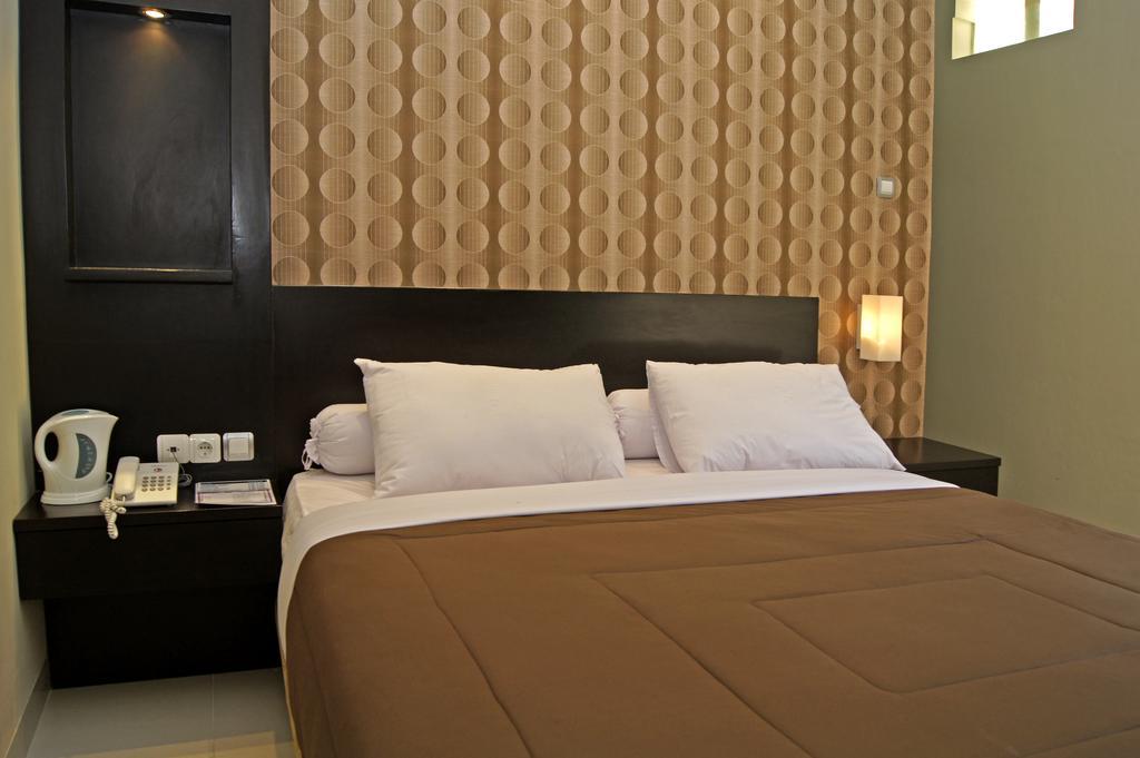 The Winner Premier Hotel Pemalang Εξωτερικό φωτογραφία