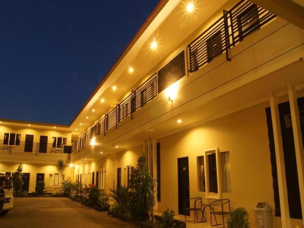 The Winner Premier Hotel Pemalang Εξωτερικό φωτογραφία